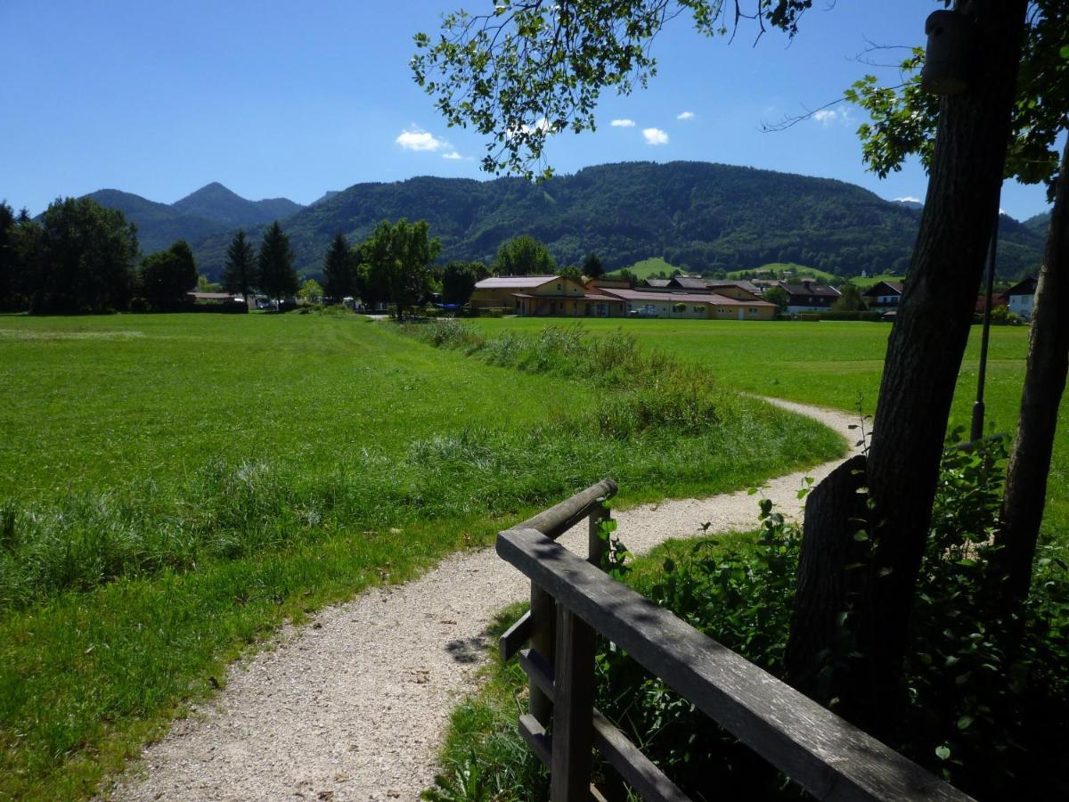 Zwischen Chiemsee Und Bergen Dg Bernau am Chiemsee